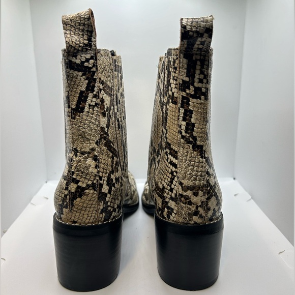 NWT Nordstrom Nohazina-Lea Caramel Snake Print Heel Ankle Boots Size: - Picture 8 of 10